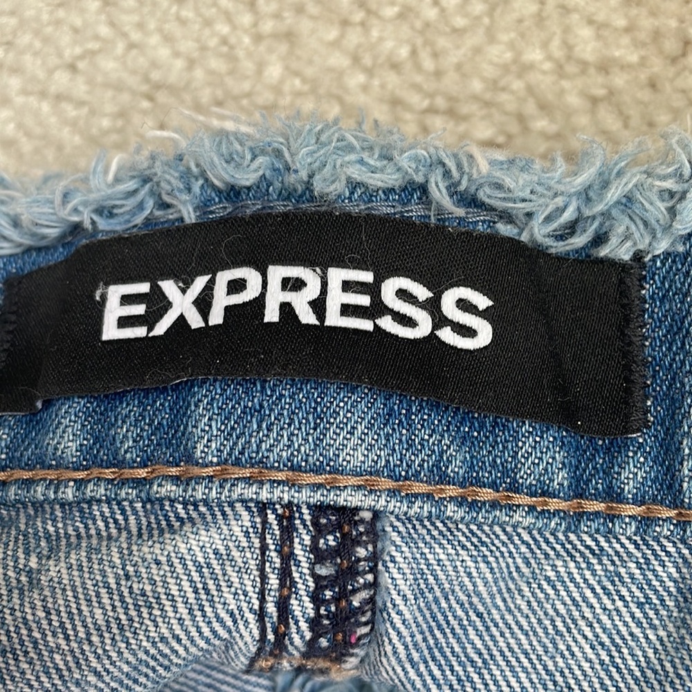 Express Distressed Mini Skirt - Picture 4 of 4